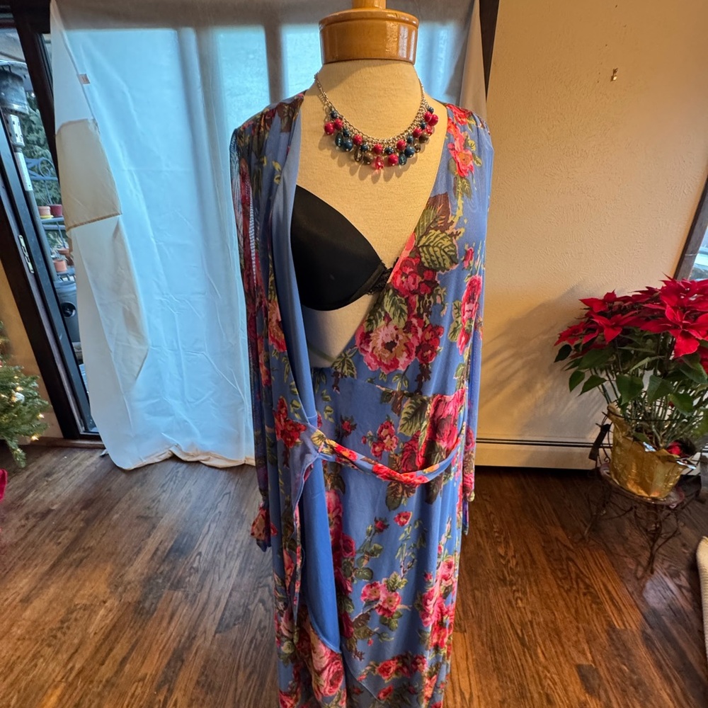 NWT- Betsey Johnson L/S Floral Wrap Dress - Picture 7 of 9